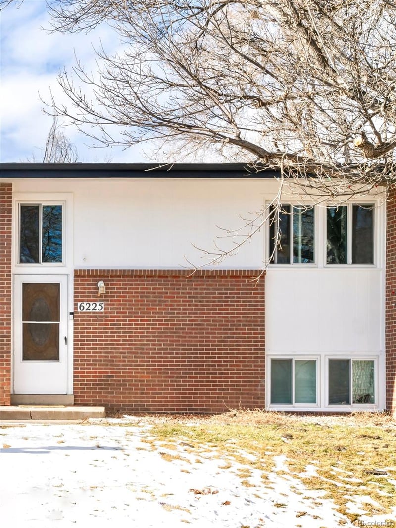 6225 S Sterne Pw, Littleton, CO 80120
