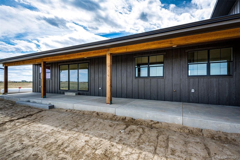 65960 E Evans Pl, Byers, CO 80103