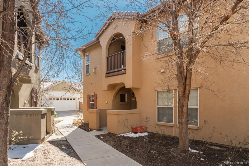 10128 E 29th Dr, Denver, CO 80238