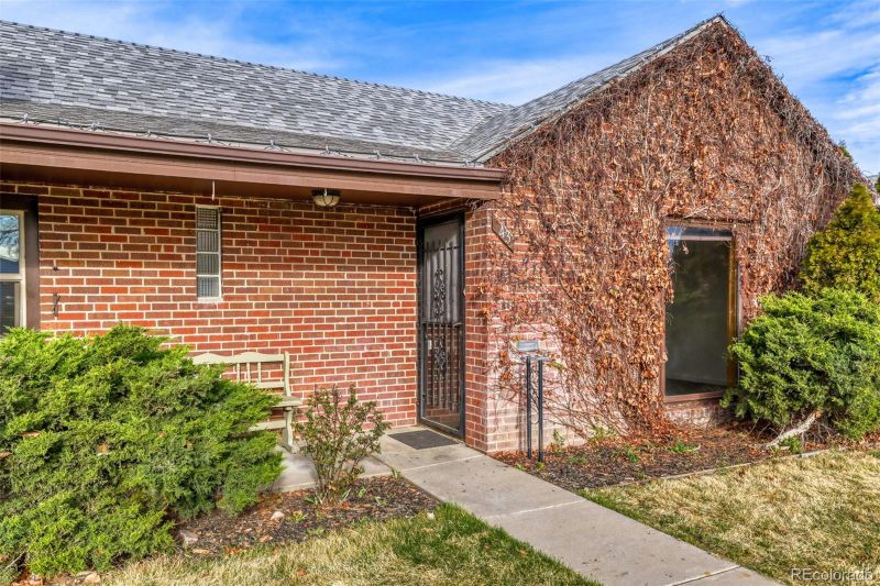 43 S 10th Ave, Brighton, CO 80601