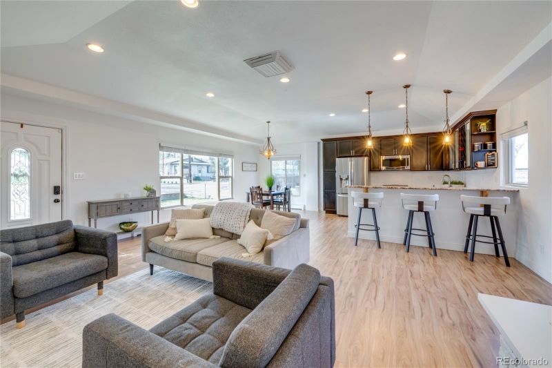6811 W 48th Ave, Wheat Ridge, CO 80033