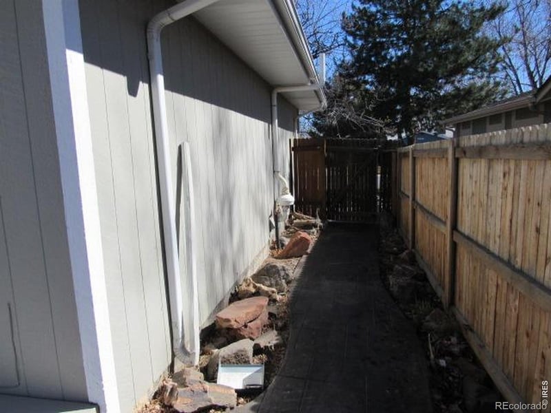 2551 S Hoyt Ct, Lakewood, CO 80227