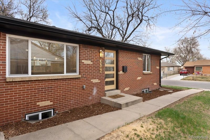 3285 N Krameria St, Denver, CO 80207