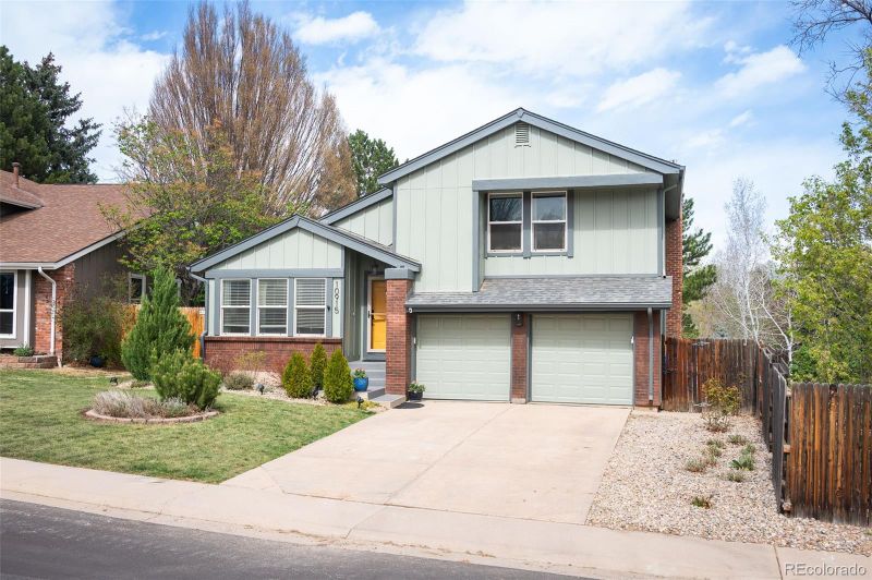 10915 W Half Moon Ps, Littleton, CO 80127