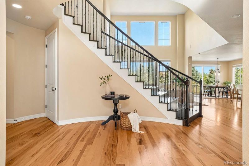 26726 E Peakview Dr, Aurora, CO 80016