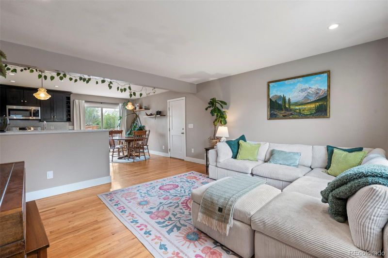 6927 Newcombe St, Arvada, CO 80004