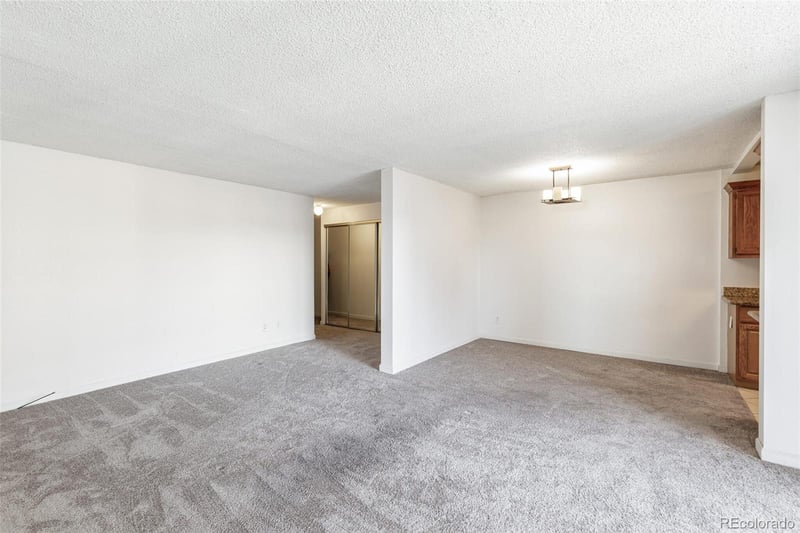 2 Adams St #1007, Denver, CO 80206