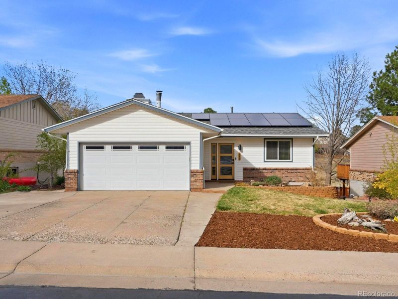 2271 S Beech Way, Lakewood, CO 80228