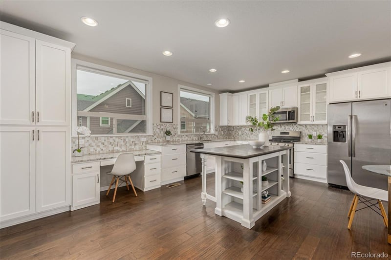 9015 E 49th Pl, Denver, CO 80238