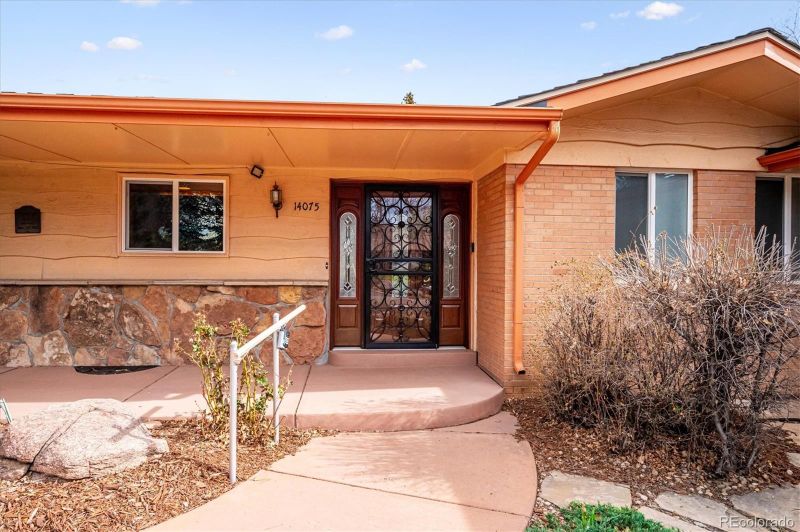14075 Crabapple Rd, Golden, CO 80401