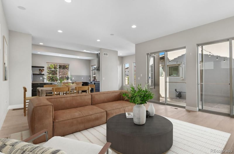 15525 W La Salle Ave, Lakewood, CO 80228