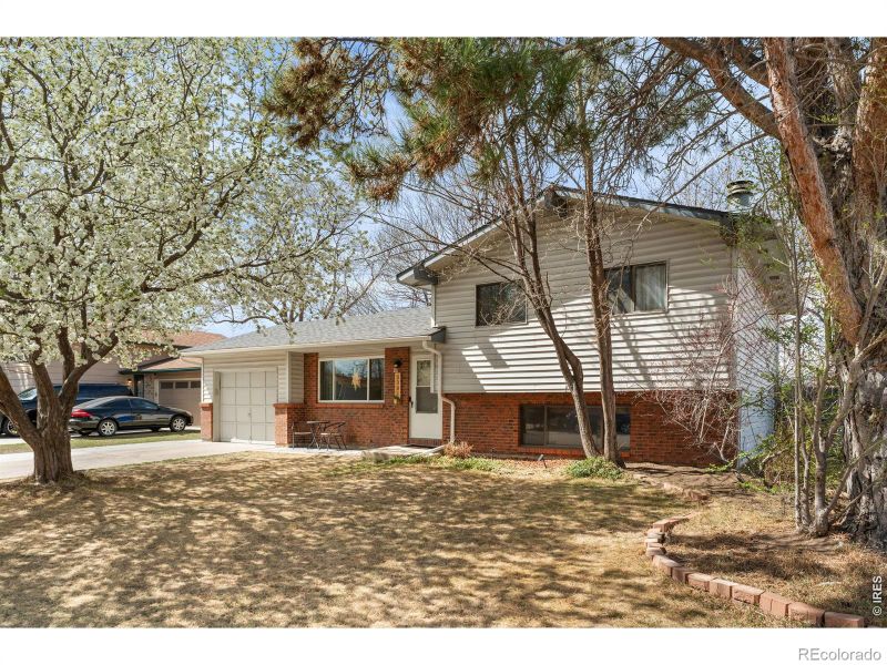 3301 Camelot Dr, Fort Collins, CO 80525