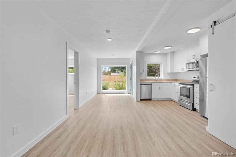 1953 Blackhawk St, Aurora, CO 80011