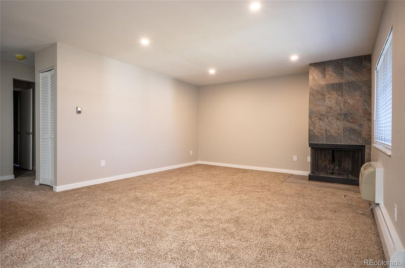 2225 S Jasmine St #303, Denver, CO 80222