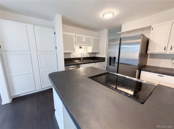 13771 W Warren Dr, Lakewood, CO 80228