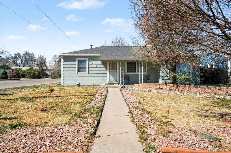 1701 Ironton St, Aurora, CO 80010