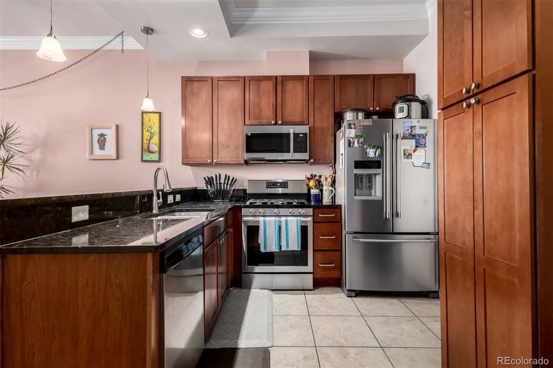 1700 N Emerson St #411, Denver, CO 80218