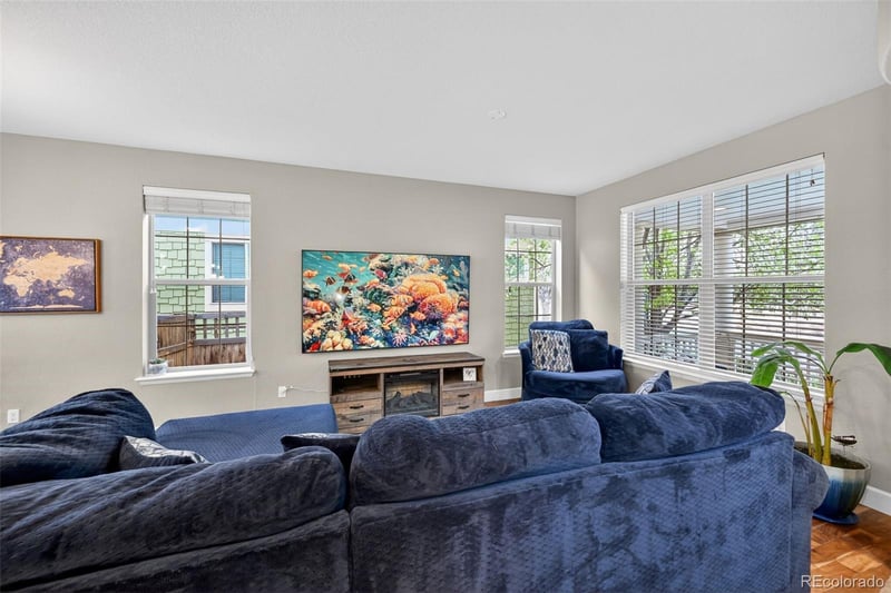 9077 E 35th Ave, Denver, CO 80238