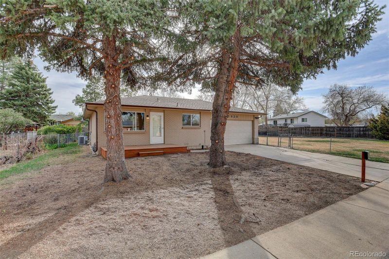 1820 Meadow Ln, Longmont, CO 80501