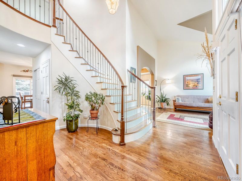 5716 S Danube Cir, Aurora, CO 80015
