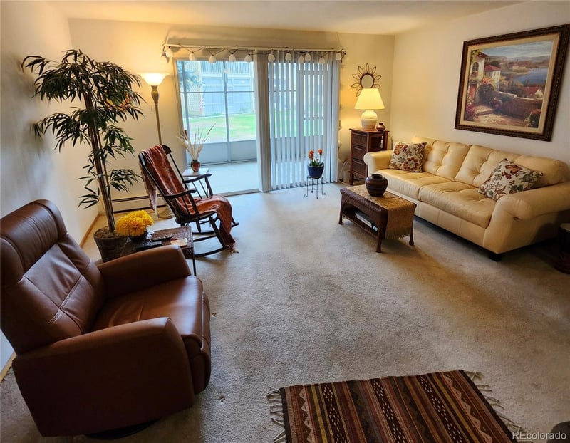 755 S Clinton St #1A, Denver, CO 80247