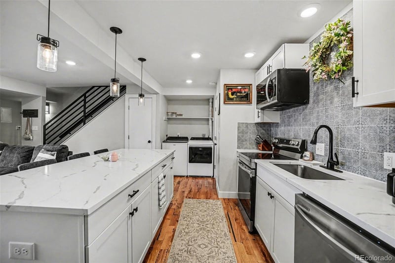 7995 E Mississippi Ave #A6, Denver, CO 80247