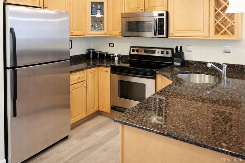 909 N Logan St #8J, Denver, CO 80203