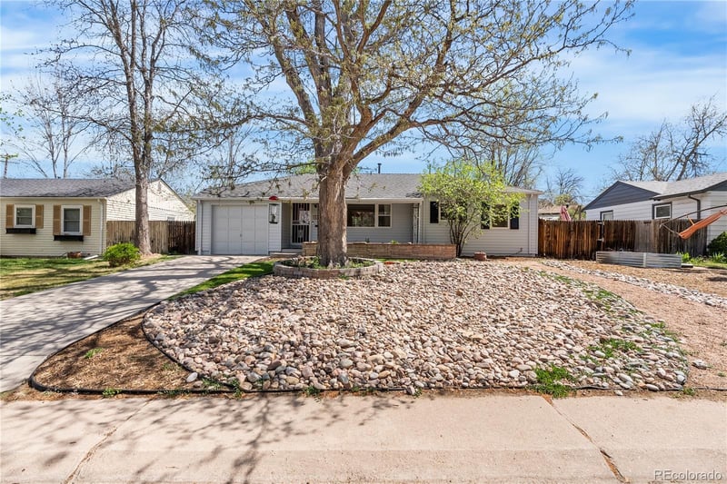3425 E Nielsen Ln, Denver, CO 80210