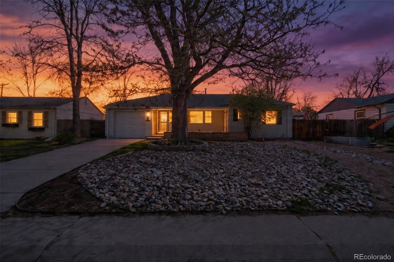 3425 E Nielsen Ln, Denver, CO 80210