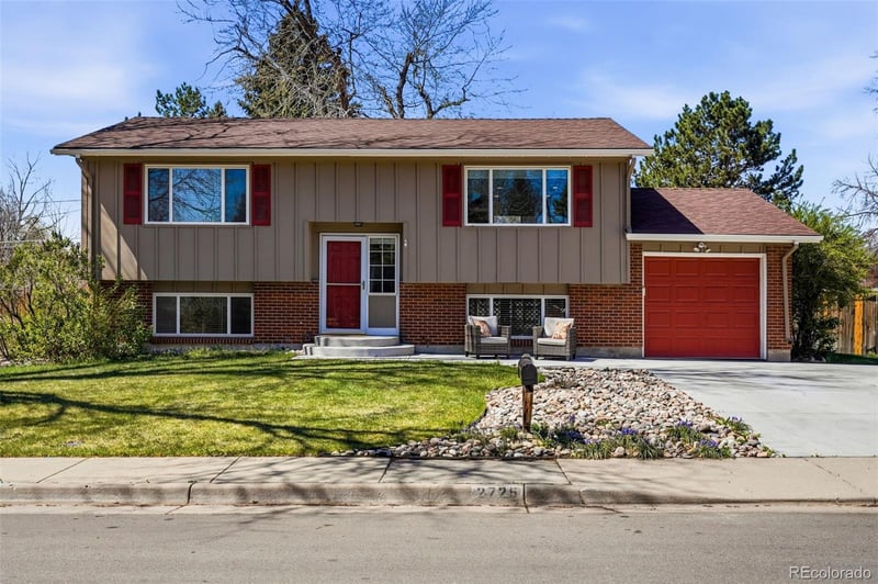 2725 S Teller St, Denver, CO 80227