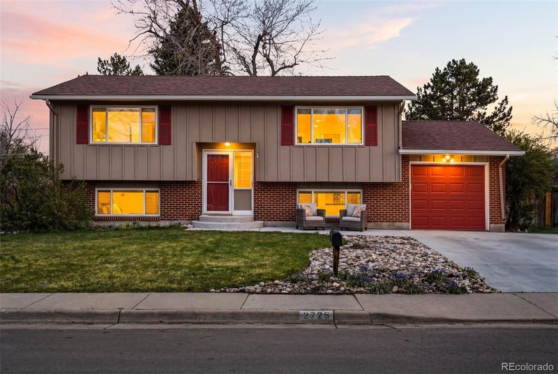 2725 S Teller St, Denver, CO 80227