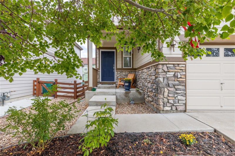 4861 S Picadilly Ct, Aurora, CO 80015