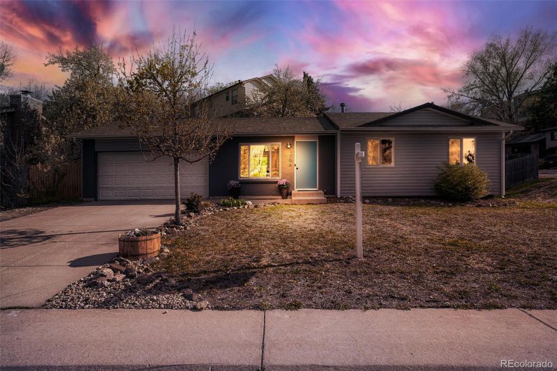 7796 W Ottawa Dr, Littleton, CO 80128