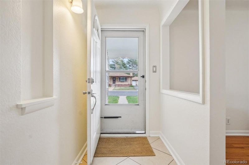 4983 S Fox St, Englewood, CO 80110