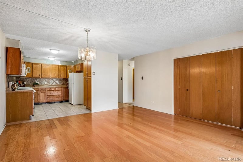 300 S Clinton St #5A, Denver, CO 80247