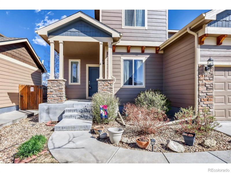 2731 Bridle Dr, Mead, CO 80542