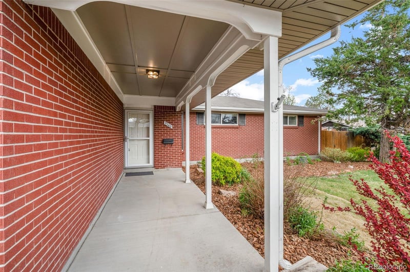 3260 S Fulton Ct, Denver, CO 80231
