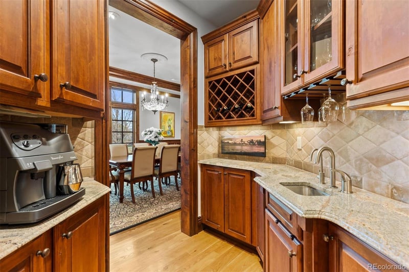 7800 E 6th Ave, Denver, CO 80230