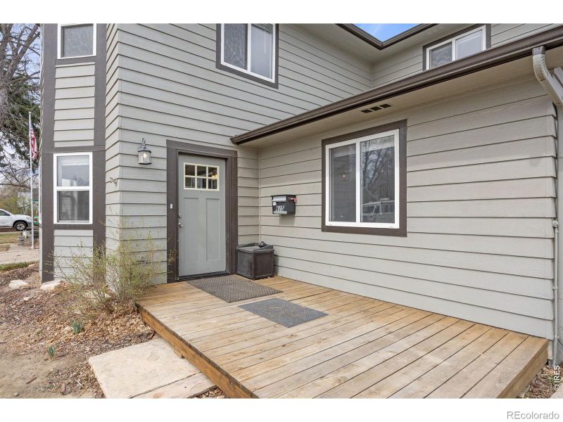 615 E 10th St, Loveland, CO 80537