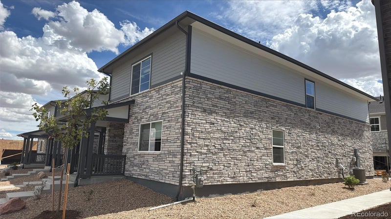 21254 E 65th Dr, Aurora, CO 80019