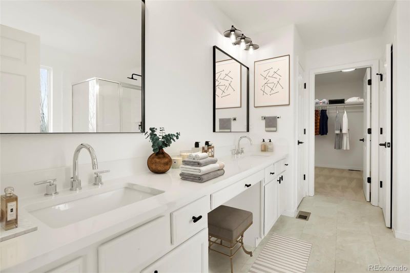 21730 E Mercer Pl, Aurora, CO 80018