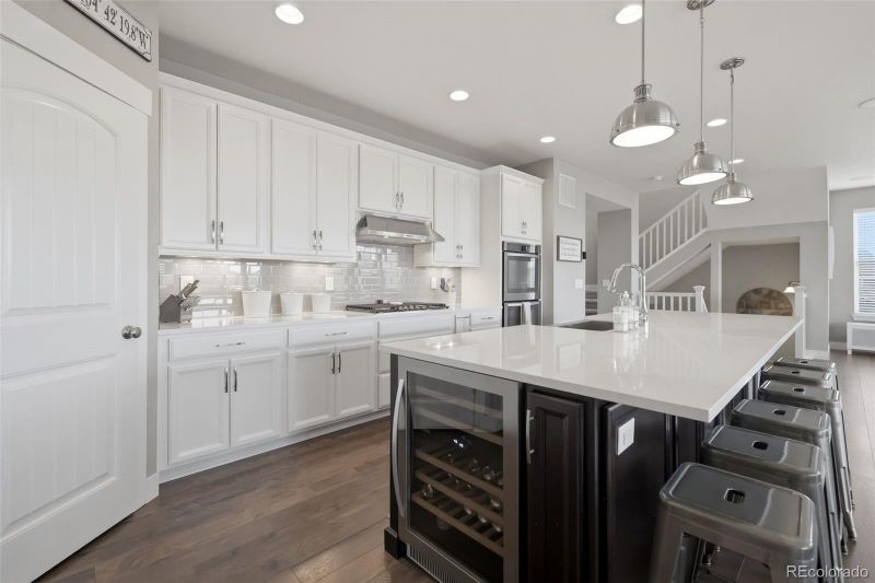 8023 S Eaton Park Ct, Aurora, CO 80016