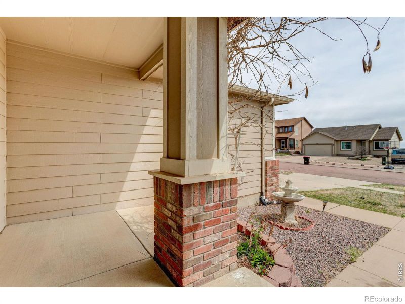 1634 Woodpark Dr, Colorado Springs, CO 80951