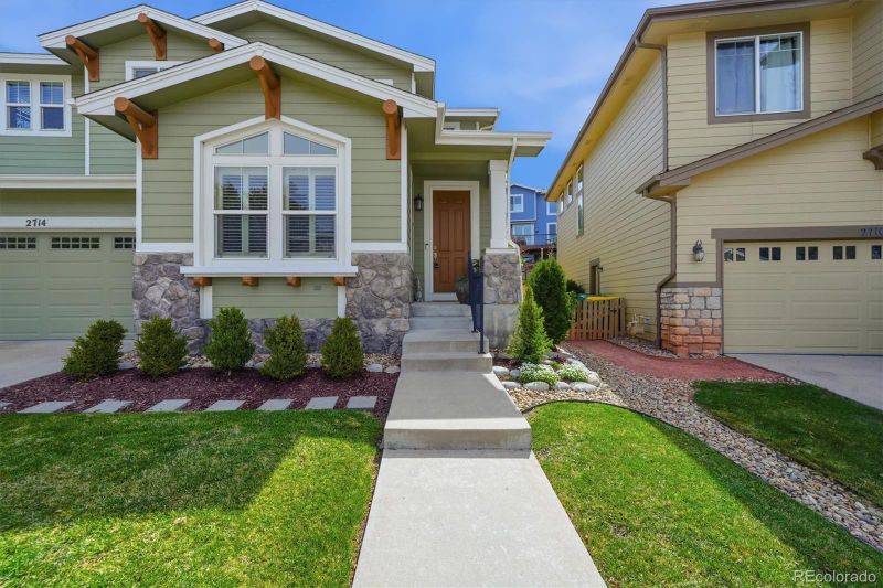 2714 Middlebury Dr, Highlands Ranch, CO 80126