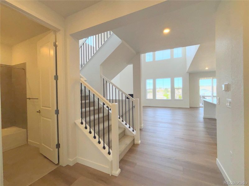 24625 E Kettle Ct, Aurora, CO 80016
