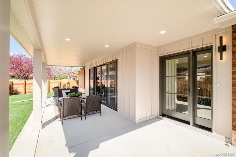 42 Eagle Dr, Columbine Valley, CO 80123