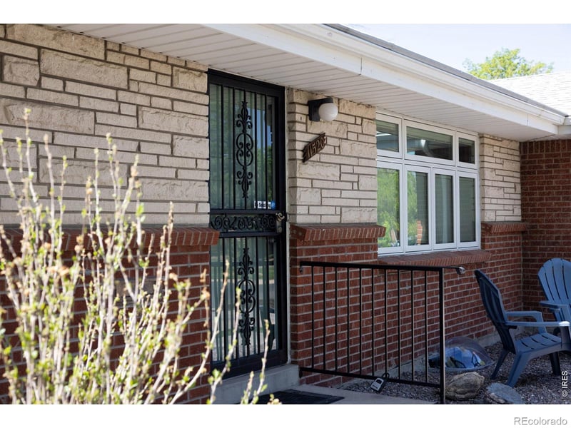 11520 E 2nd Ave, Aurora, CO 80010