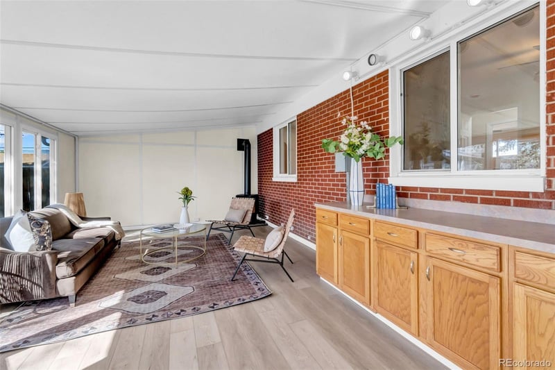 2275 S Clermont St, Denver, CO 80222