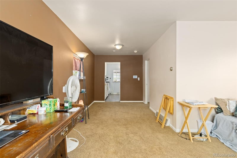 658 S Newton St, Denver, CO 80219