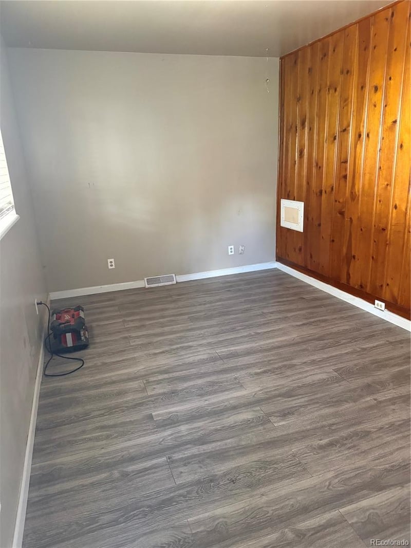 3120 S Pearl St, Englewood, CO 80113